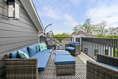 Image de Lux Living / Rooftop / Private Chef & King Suite Downtown Oasis