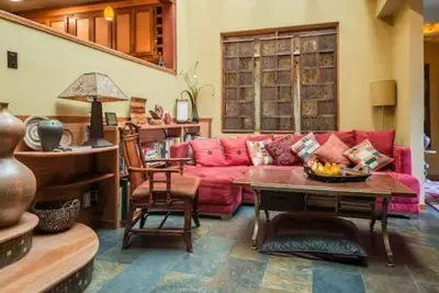 Your Home In Quito! Luxurious and just like home!