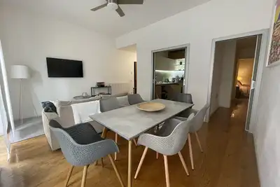 Image de Vivez la magie de Pérouse depuis un appartement cosy avec terrasse.