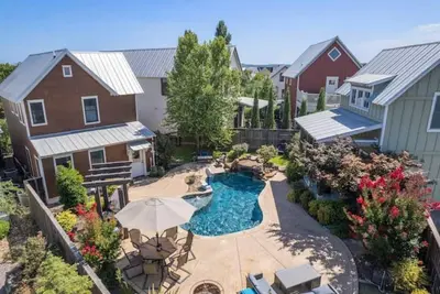 Image de Carlton Landing Home with Guest House & Private Pool