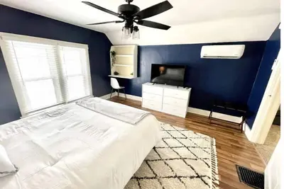 Image de Cozy 3-bedroom home near downtown Fort Wayne | Pet Friendly!