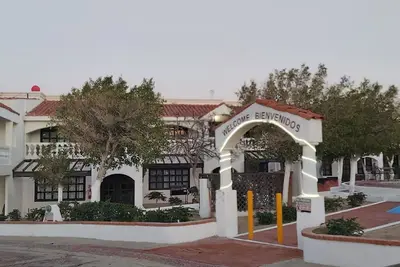 Image de Villa Española overlooking the Sea of Cortez and the Sierra de Juarez