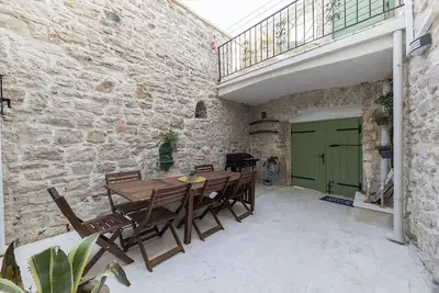 Image de Charming stone villa in Betina
