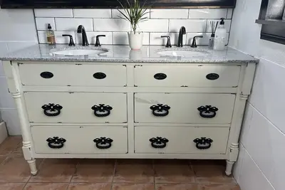 Image de Spacious Spanish Casita
