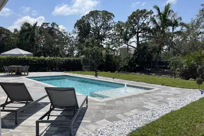 Image de Completely Renovated Bonita Shores Home with Brand New Pool!