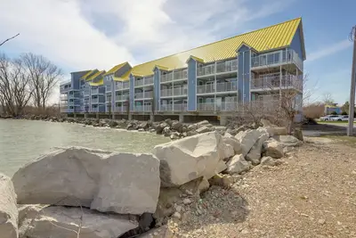 Image de Waterfront Middle Bass Condo w/ Lake Erie Views!