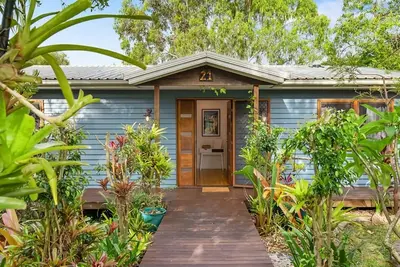 Image de Cottage on Lorien Avenue