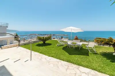 Image de Villa Bellavista - breathtaking views and relaxation in apartment with every comfort