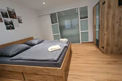 Image de Ferienwohnung 1og - 70 qm -dirket am Bahnhof