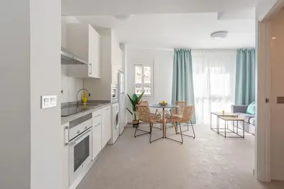 Image de Torremolinos Beach Penthouse + Sunny rooftop + Bbq