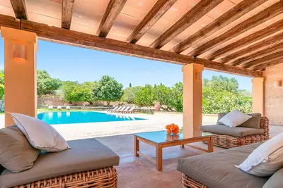 Image de My Rental Homes | Villa Hunt with private pool and big gardens