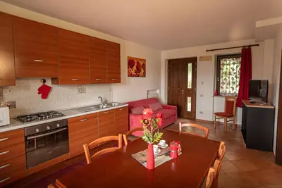 Image de Colorful and renovated apartment for six people with air conditioning and kitchen