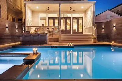 Image de Gorgeous Grand Home | Heated Pool