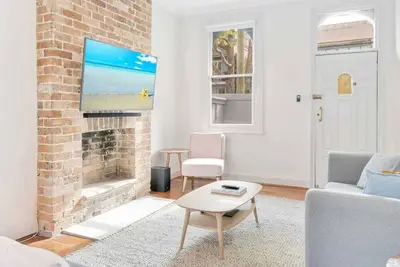 Image de Stylish Terrace Oasis 2br in Vibrant Surry Hills