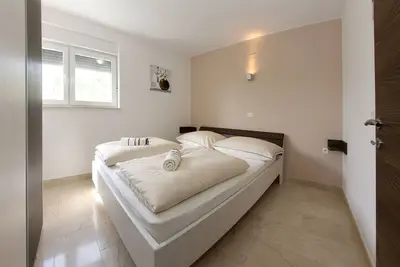 Sunadria Apartments A2