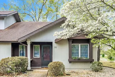 Image de ☀️ Modern 2br Townhouse | Near Bike Trails & Golf