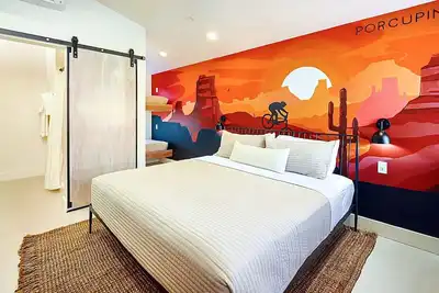 Downtown - Newly Remodeled Stylish Studio #4