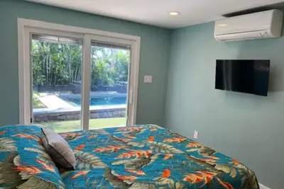 Image de Relaxing 3-br/2. 5ba villa with pool and tiki bar