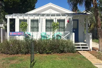 One of a kind Tybee Island jewel, the 1938 \"Blue Dog\" cottage. 2 blocks to sand!