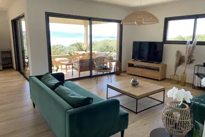 Image de Haut de villa, calme, vue mer
