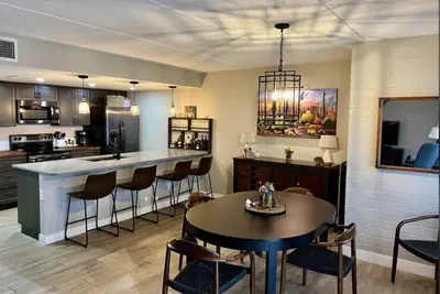 Image de Condo Near the Lake