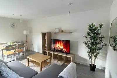 Image de Moderne-Appartement-City Centre-Salle de bain privée séparée-Vue sur le canal