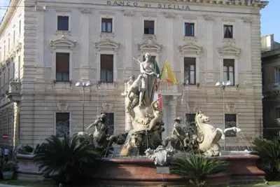 Image de Spacious Viola studio apartment 1st floor air-conditioned - wi-fi at historic center - Ortigia