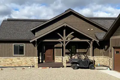 Image de Views, views, views! ! ! Secluded setting over-looking beautiful Steamboat Lake.