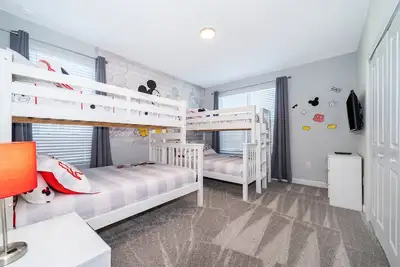 Awesome Villa 5Beds/5Bath/Pool/Jacuzzi/5Min From Disney