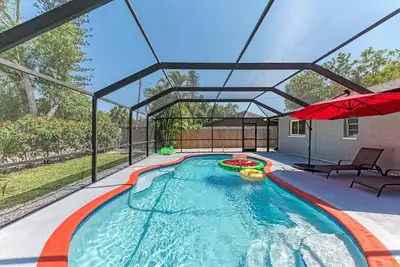 Image de ☀️ Sunny Paradise ☀️ - Heated Pool - close to Anna Maria Island - King Beds - Img