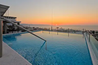 Image de Puerto Vallarta, Bay View Apartment. 5 min from the Malecon.