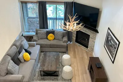 Image de Bacta Haus 3br/3ba+Loft walk to Village & Canyon