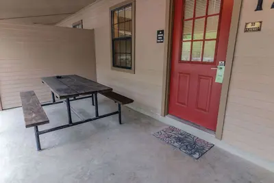 Image de Frio Country Resort - Within walking distance to the Frio River!
