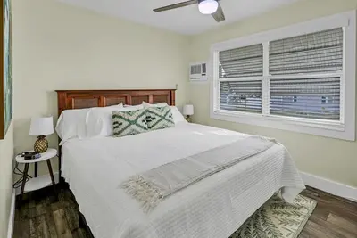 Image de Bright 2br Retreat in Safety Harbor – Wi-Fi
