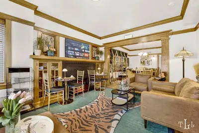Image de Twin Lions Lodge w/ Speakeasy Tiki Bar* and Outdoor Oasis