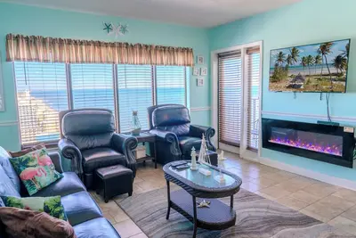 Image de Luxurious Ocean view Queen Suite - With New Led Fireplace! Palace Resort Unit 2210