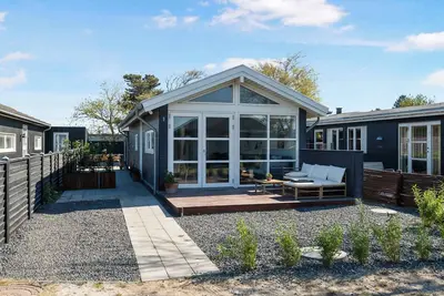 Image de Nice summer house near the water's edge