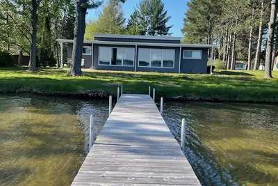 Image de Beautiful 4 bedroom, 2 bath home on East Twin Lake!