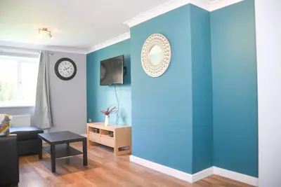 Image de 2ndHomeStays -Willenhall-Charming 3-Bedroom Home