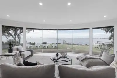 Image de Unique & Premium Waterfront Luxury Retreat-Private Jetty-Pet Friendly