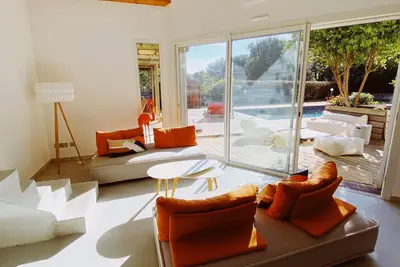 Image de villa 8 personnes à 5 mn de la plage bormes les mimosas