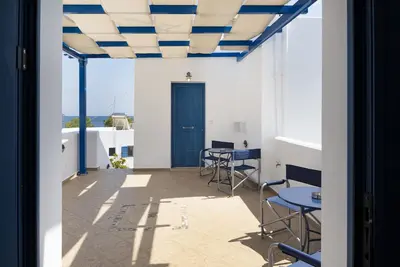 Image de Studio 'Studios Ninemia Serifos 5' avec vue sur la mer, Wi-Fi et climatisation