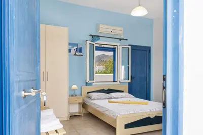 Image de Studio 'Studios Ninemia Serifos 2' avec vue sur la mer, Wi-Fi et climatisation