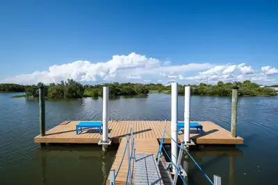 Image de Blue Chair Key- Waterfront Home in Cedar Key!