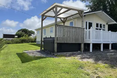 Image de Mountain View Lodge, pet friendly, with hot tub in Whitland