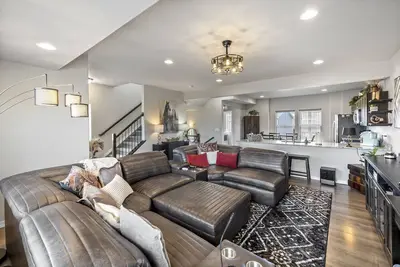 Image de Luxurious Upscale Home