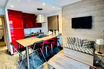 Image de Studio rénové avec coin montagne et terrasse, Val d'Isère
