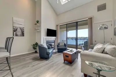 Scenic 2br with Vaulted Ceilings | Downtown Charlevoix | Pool, Hot Tub, Sauna