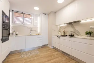 Image de Appartement moderne en bord de mer avec 3 chambres et vue sur la Méditerranée