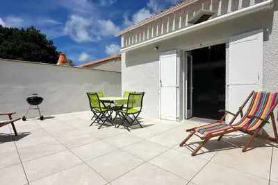 Image de Maison 5 Pers à La Palmyre - Terrasse Sud, Plage à 1000m, Commerces à 300m, Calme, Wifi, Parking